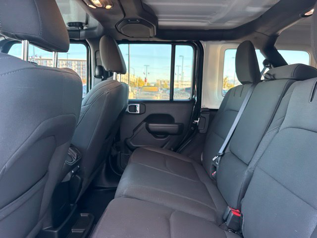 Used 2023 Jeep Wrangler Unlimited w/ Cold Weather Group AWD/4WD image 17