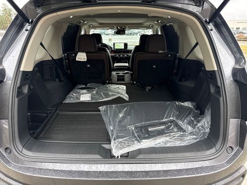 New 2026 Honda Pilot Touring image 25