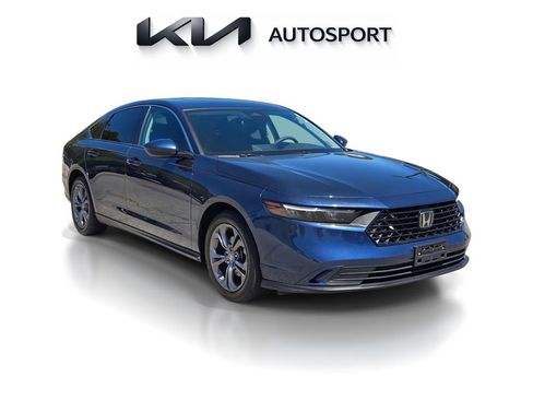 Used 2024 Honda Accord EX image 3