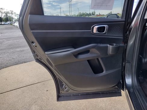 Used 2024 Kia Sorento S AWD/4WD image 33