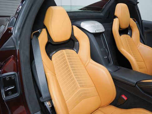 Used 2023 Chevrolet Corvette Stingray Premium Conv w/ Z51 Performance Package RWD image 30