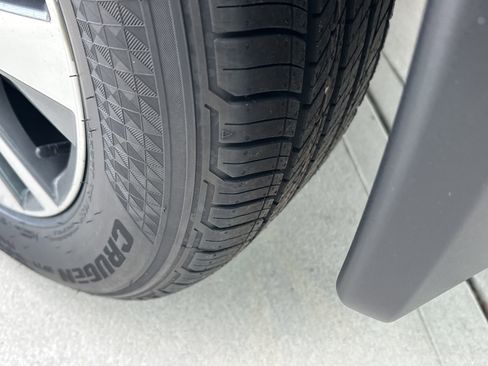 New 2026 Nissan Pathfinder SL FWD image 7