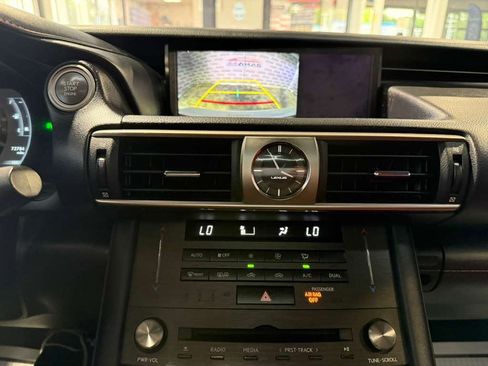 Used 2020 Lexus IS 300 F Sport w/ F Sport Package RWD image 17
