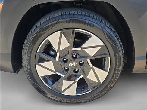 Used 2025 Hyundai Kona SEL image 22