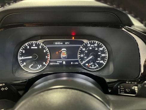 Used 2024 Nissan Pathfinder SV FWD image 27