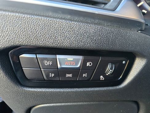 Used 2019 BMW 330i Sedan image 18