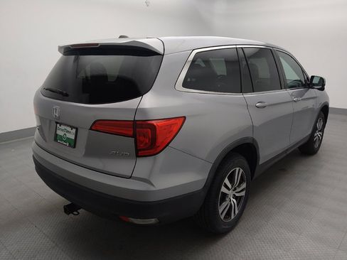 Used 2018 Honda Pilot EX image 9