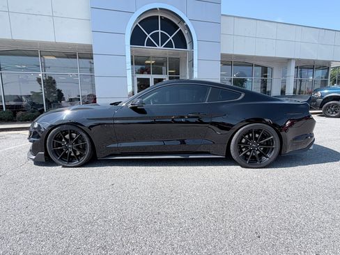 Used 2018 Ford Mustang GT Premium RWD image 5