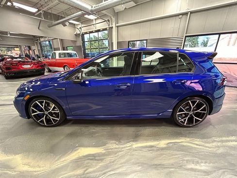 Used 2024 Volkswagen Golf R AWD/4WD image 35