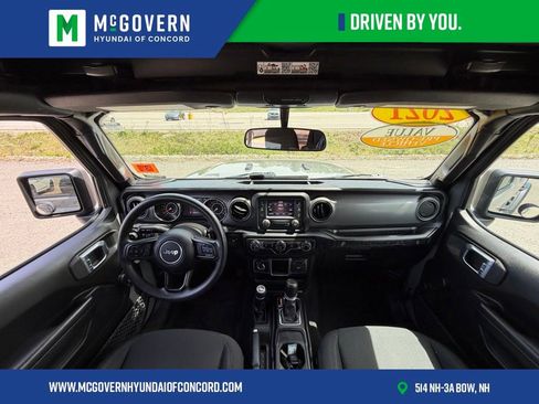 Used 2021 Jeep Wrangler Unlimited Sport AWD/4WD image 13