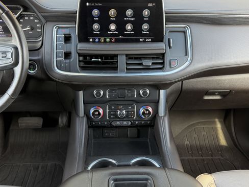 Used 2021 GMC Yukon SLT w/ SLT Premium Package image 8