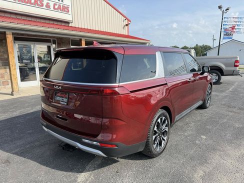 Used 2022 Kia Carnival EX FWD image 4