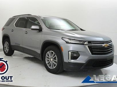 Used 2023 Chevrolet Traverse LT