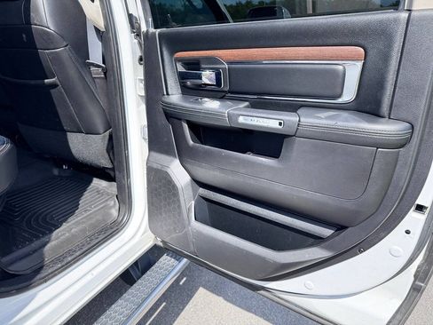 Used 2016 RAM 2500 Laramie w/ Convenience Group AWD/4WD image 16