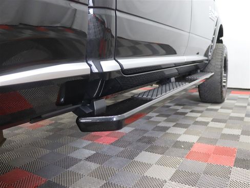 Used 2018 RAM 2500 Limited image 11