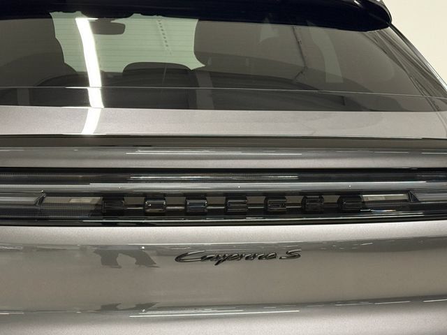 Certified 2024 Porsche Cayenne S AWD/4WD image 14