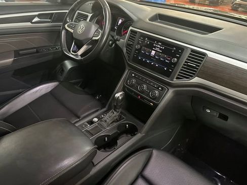 Used 2021 Volkswagen Atlas SE image 20