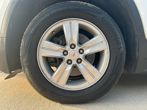 Used 2020 Chevrolet Trax LT w/ LT Convenience Package FWD image 23