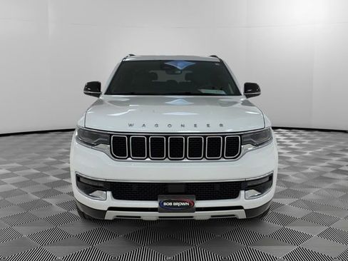 Used 2024 Jeep Wagoneer L Series II w/ Flexible Seating Group AWD/4WD image 8