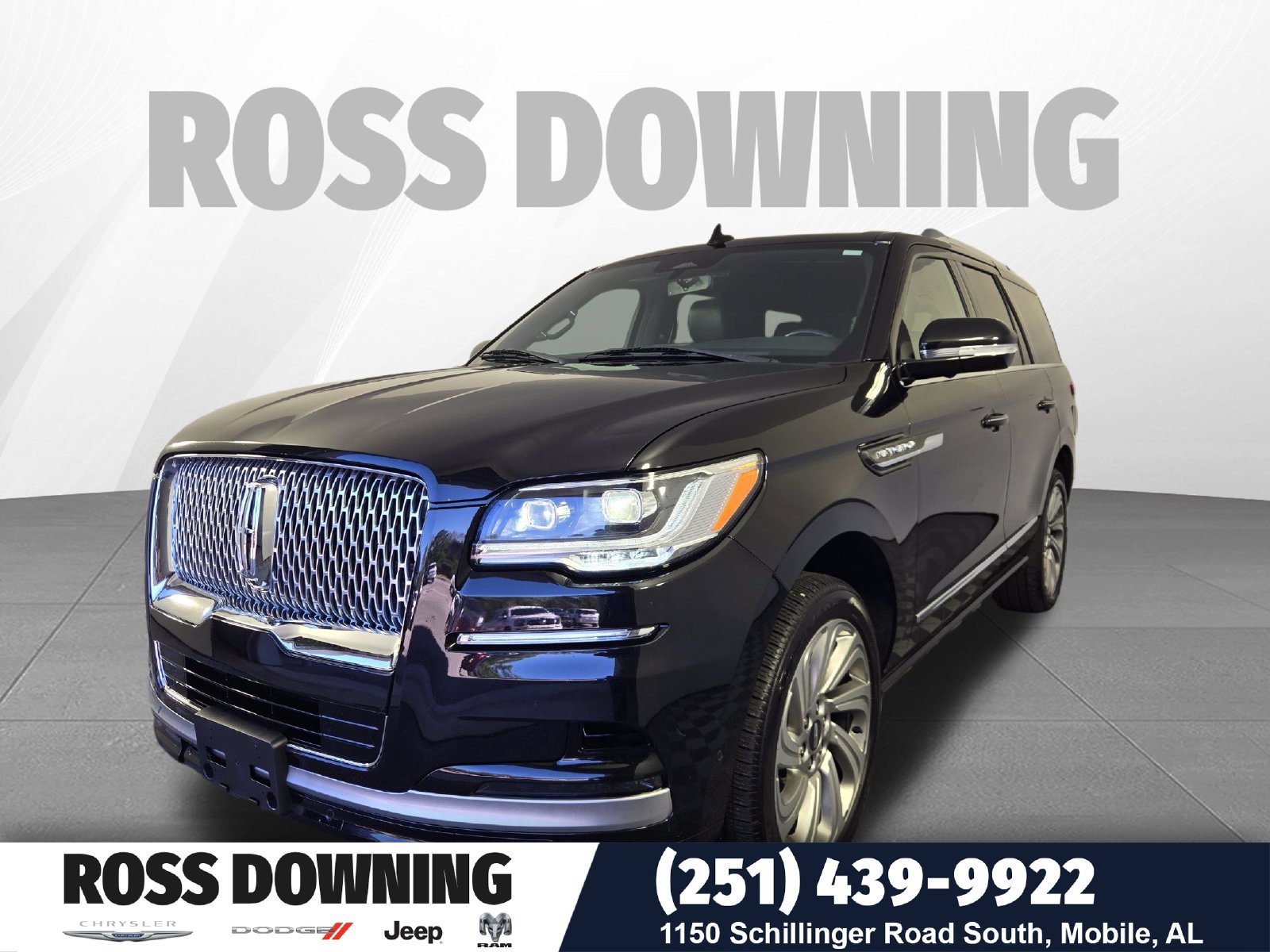 Used 2024 Lincoln Navigator Premiere AWD/4WD image 1