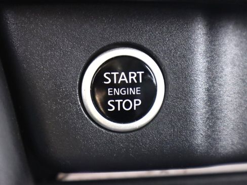 Used 2022 Nissan Rogue Platinum w/ Head-Up Display Package AWD/4WD image 31