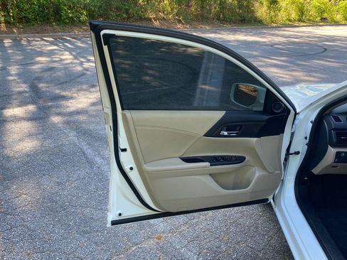 Used 2013 Honda Accord EX image 14