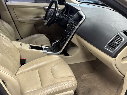 Used 2014 Volvo XC60 T6 AWD/4WD image 8