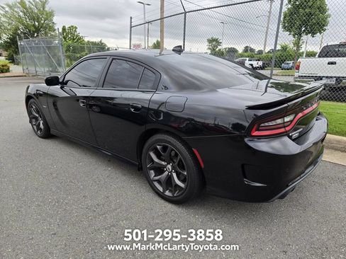 Used 2019 Dodge Charger R/T RWD image 4