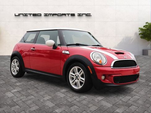 Used 2013 MINI Cooper S FWD image 7