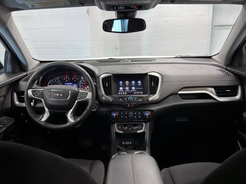 Used 2022 GMC Terrain SLE w/ Driver Convenience Package AWD/4WD image 16