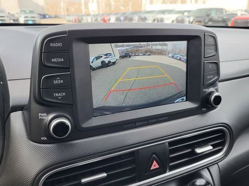 Used 2020 Hyundai Kona SEL Plus w/ Cargo Package image 17