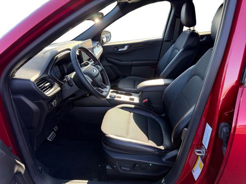 Used 2024 Ford Escape ST-Line Select w/ Tech Pack #1 image 9
