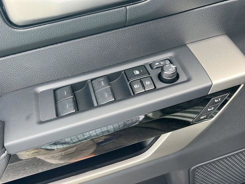 New 2026 Toyota Tundra Limited AWD/4WD image 34