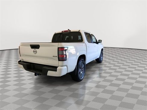 Certified 2025 Nissan Frontier SV w/ SV Convenience Package image 11