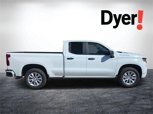 New 2026 Chevrolet Silverado 1500 Custom image 2