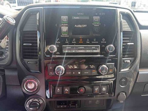 Used 2021 Nissan Titan PRO-4X w/ Pro-4x Convenience Package AWD/4WD image 26
