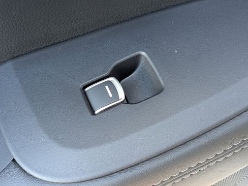New 2026 Honda HR-V EX-L image 27