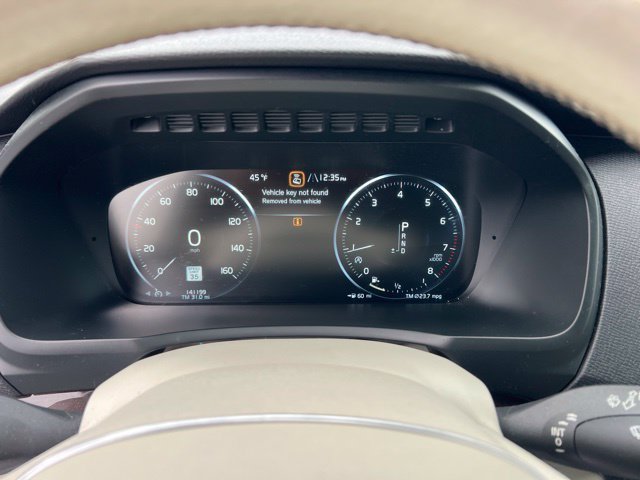 Used 2016 Volvo XC90 T6 Momentum w/ Protection Package Plus AWD/4WD image 16