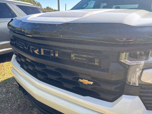 Used 2022 Chevrolet Silverado 1500 RST image 2