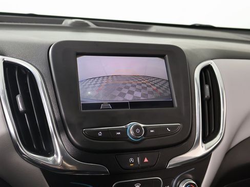 Used 2024 Chevrolet Equinox LT image 6