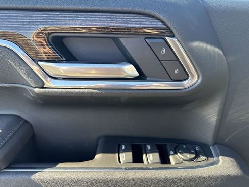 New 2026 GMC Sierra 1500 Elevation image 13