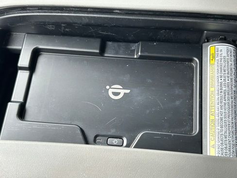 Used 2022 Toyota Highlander Limited image 34