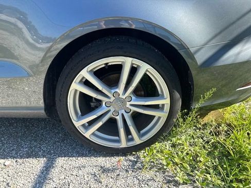 Used 2018 Audi A3 2.0T Premium FWD image 11