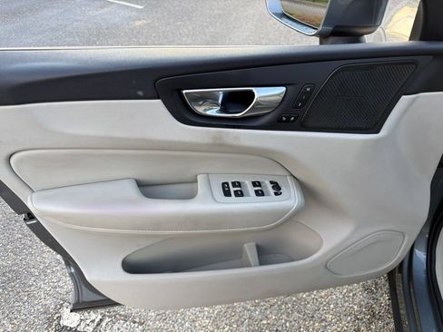 Used 2021 Volvo XC60 T5 Inscription w/ Protection Package Premier FWD image 18