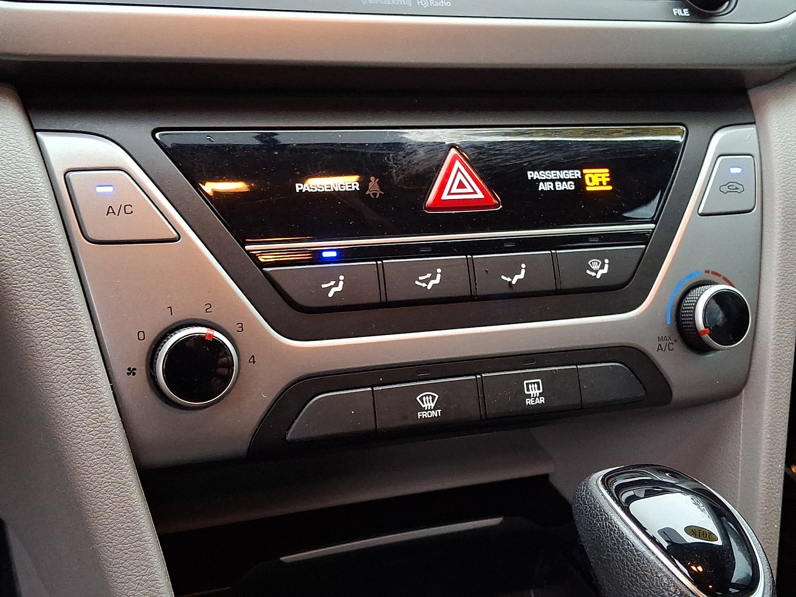 Used 2018 Hyundai Elantra SEL FWD image 18