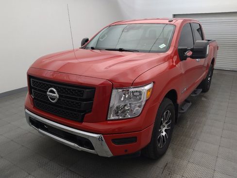 Used 2021 Nissan Titan SV w/ SV Convenience Package AWD/4WD image 15