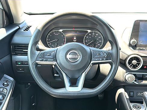 Used 2025 Nissan Sentra SV FWD image 21