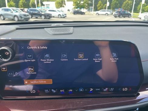 New 2026 Chevrolet Traverse RS w/ LPO, Floor Liner Package image 38