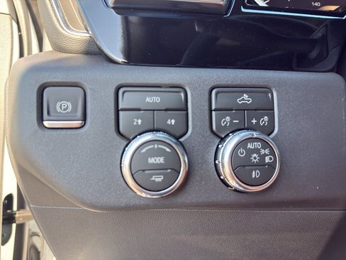New 2026 GMC Sierra 1500 Elevation AWD/4WD image 16