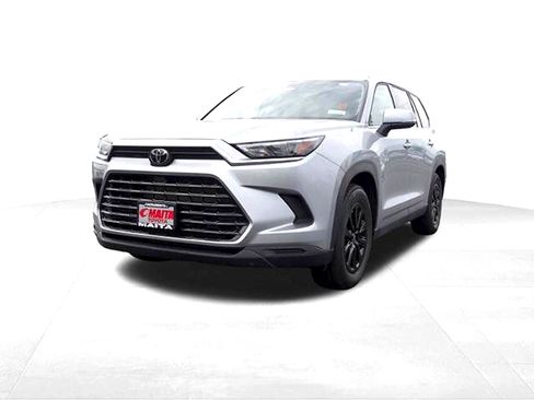 Certified 2025 Toyota Grand Highlander AWD image 8